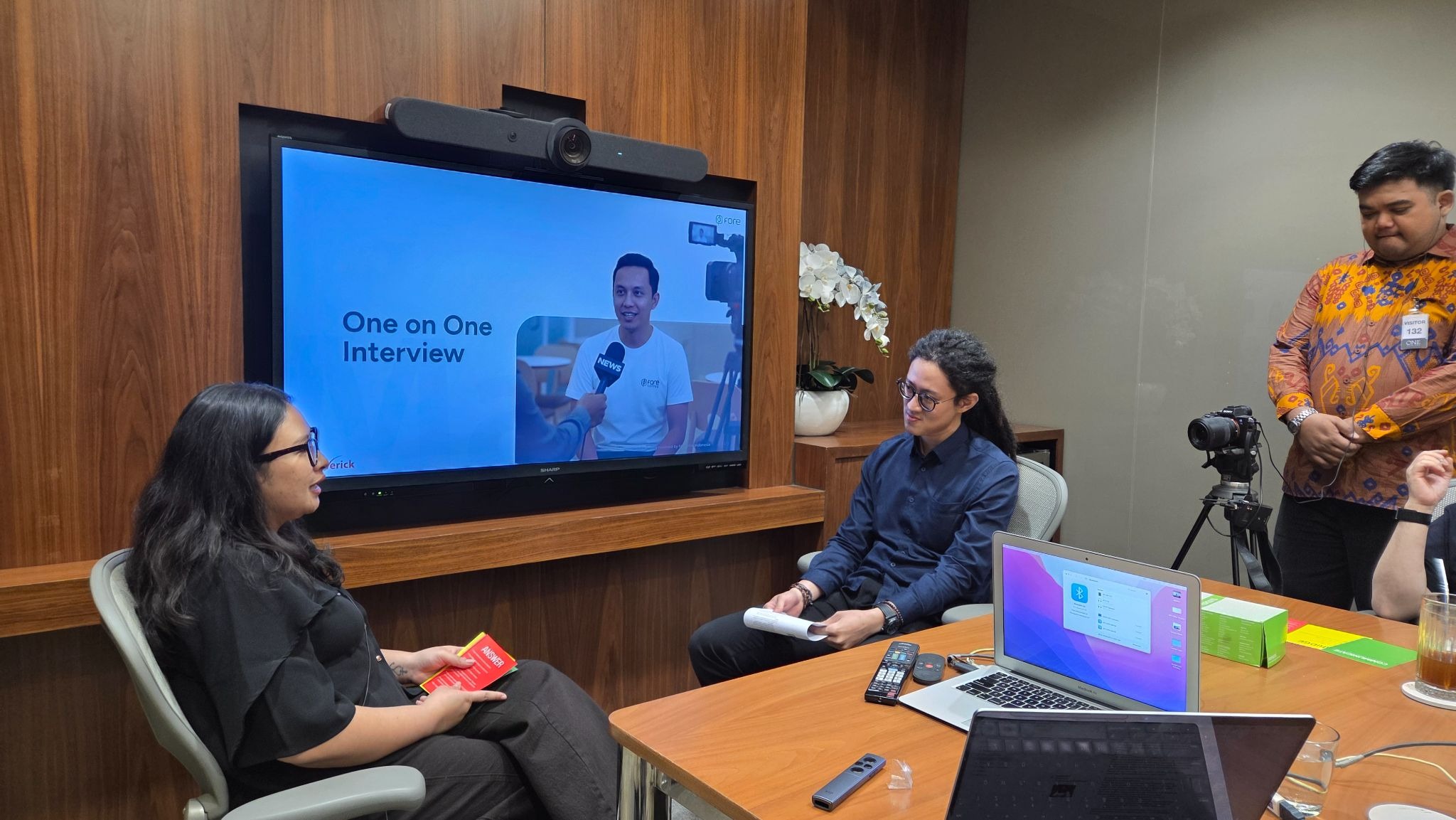 Maverick media handling training with Fore Coffee