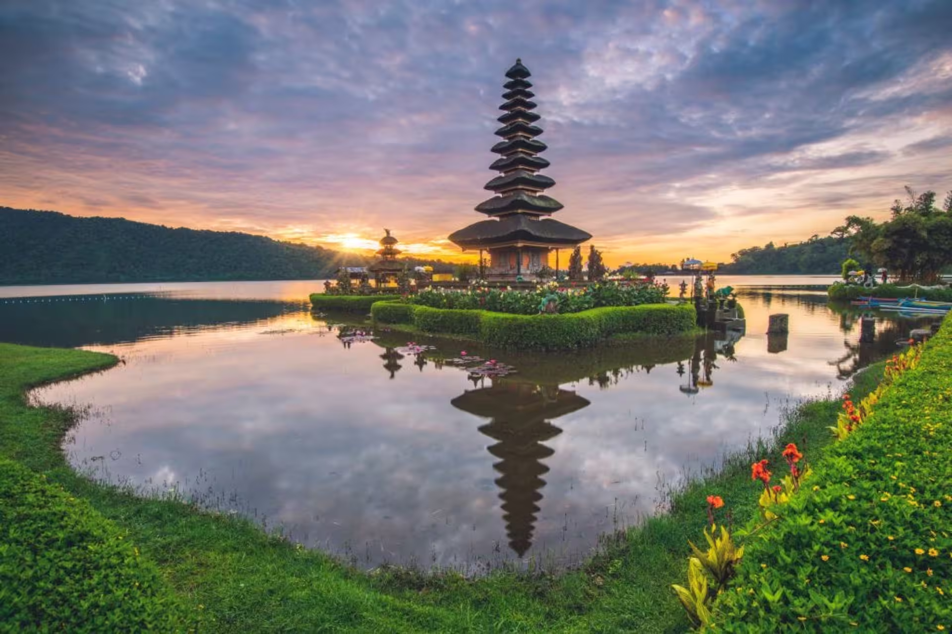 Take a Guided Trip to the Sites of Northern Bali