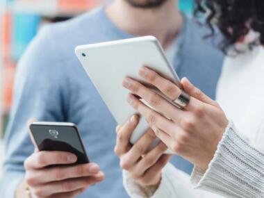 Paying for Support on Social Media